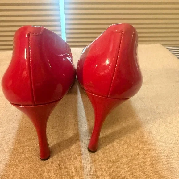 Nine West Red Patent Leather Heels - Picture 2 of 4